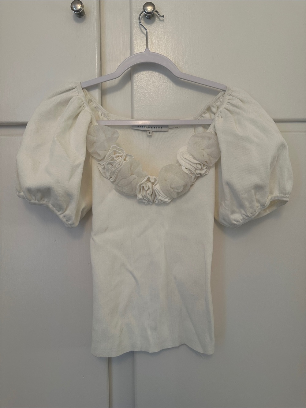 EUC Endless Rose White Floral Neckline with Puff Sleeves Top Blouse